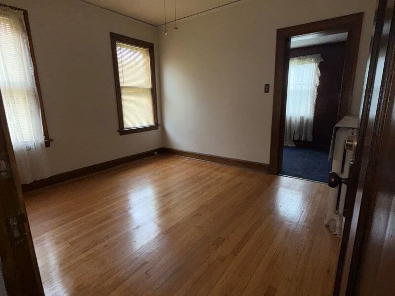 10753 S Hale Avenue Chicago IL 60643