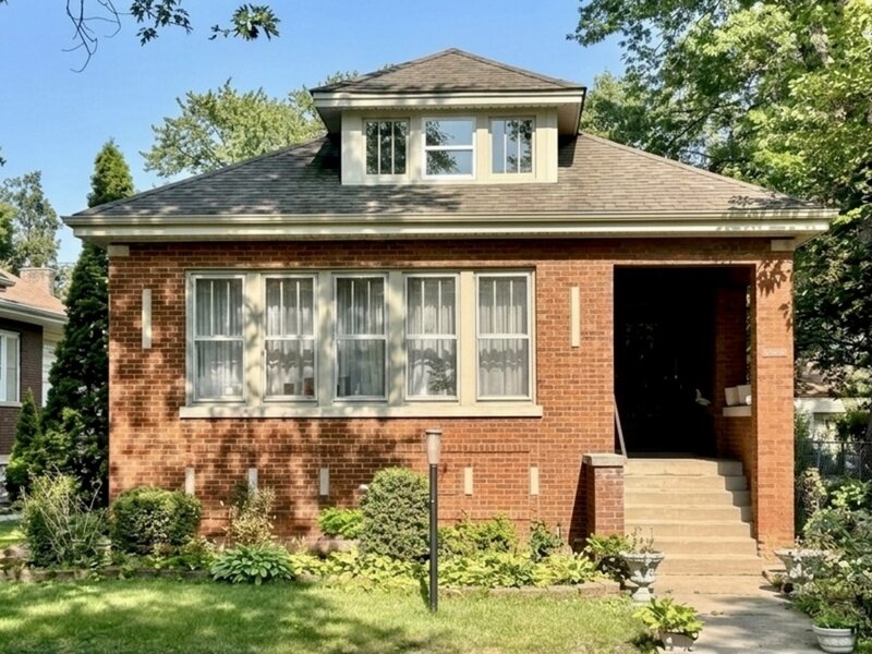 10753 S Hale Avenue Chicago IL 60643