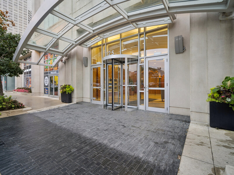 125 S Jefferson Street Chicago IL 60661