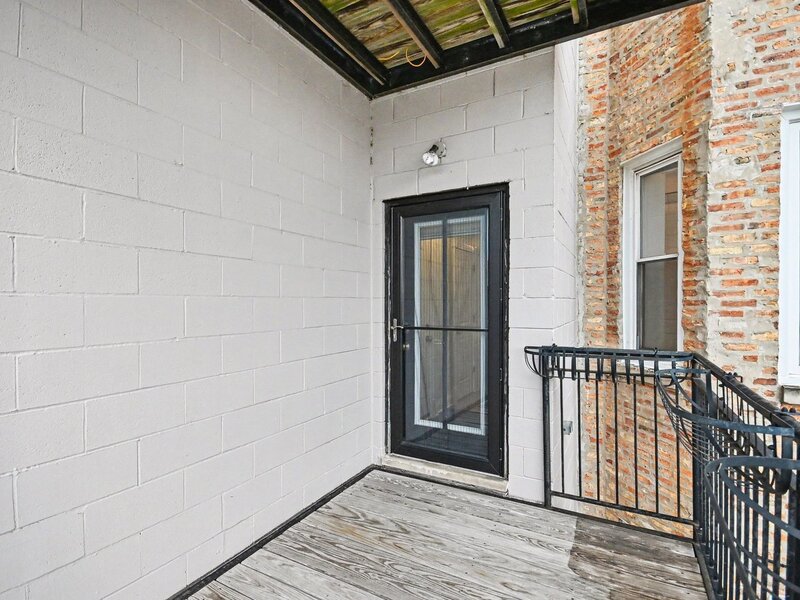 5210 N Winthrop Avenue Chicago IL 60640