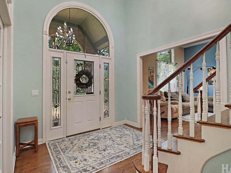 2708 Whiting Court Mchenry IL 60050