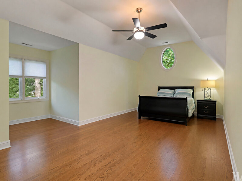 2708 Whiting Court Mchenry IL 60050
