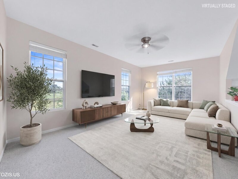 1689 W Turtle Creek Lane Round Lake IL 60073