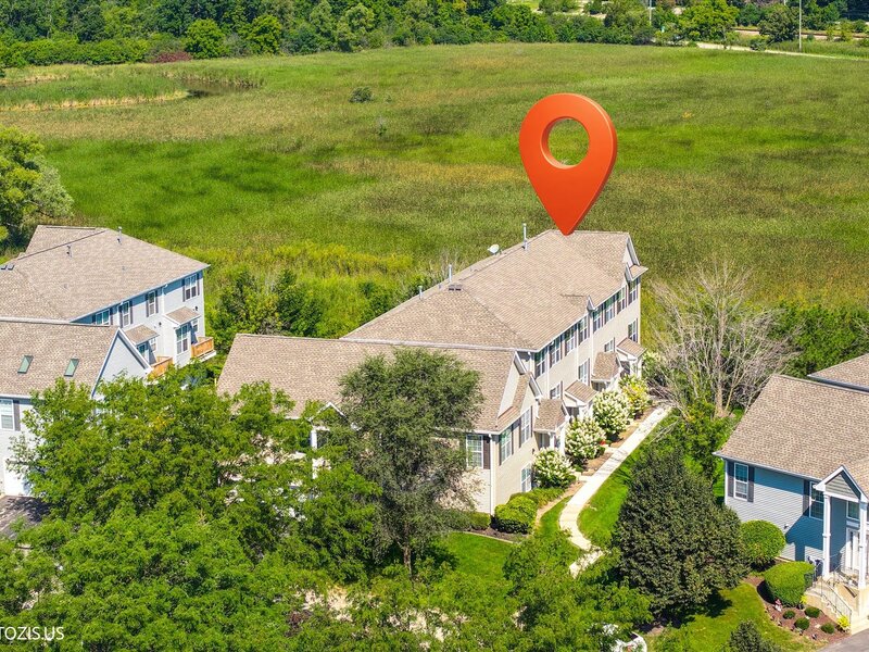 1689 W Turtle Creek Lane Round Lake IL 60073