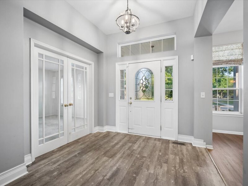 332 Red Rock Lane Elgin IL 60124