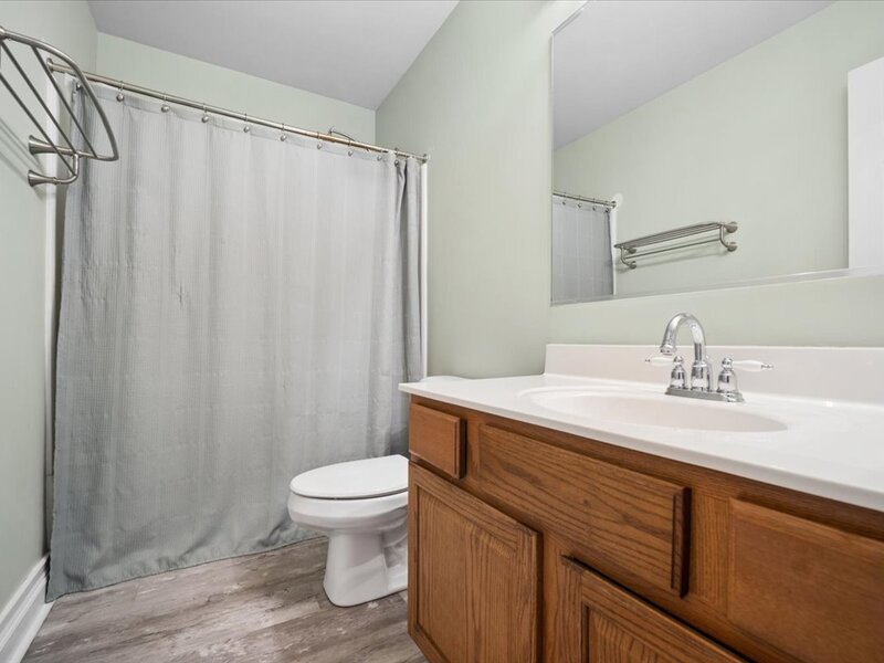 332 Red Rock Lane Elgin IL 60124