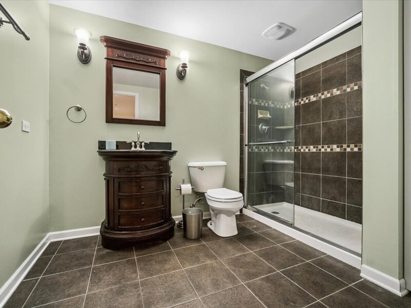 332 Red Rock Lane Elgin IL 60124