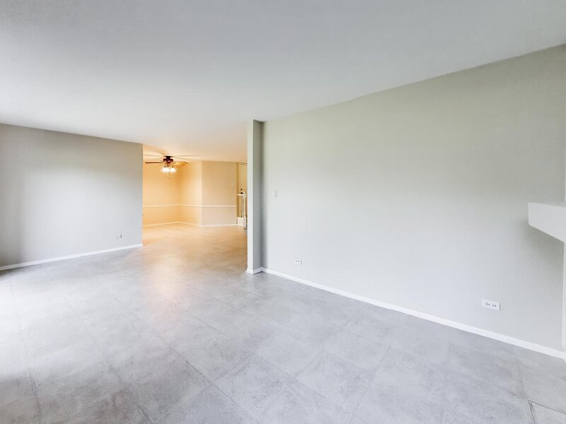 855 Johnstown Lane Wheaton IL 60189