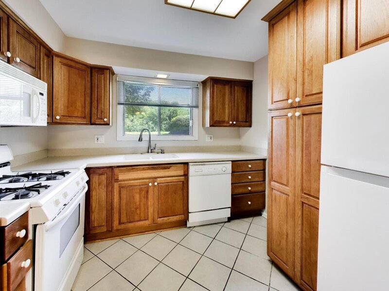 855 Johnstown Lane Wheaton IL 60189
