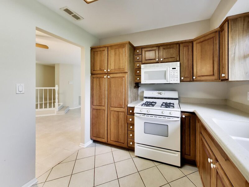 855 Johnstown Lane Wheaton IL 60189