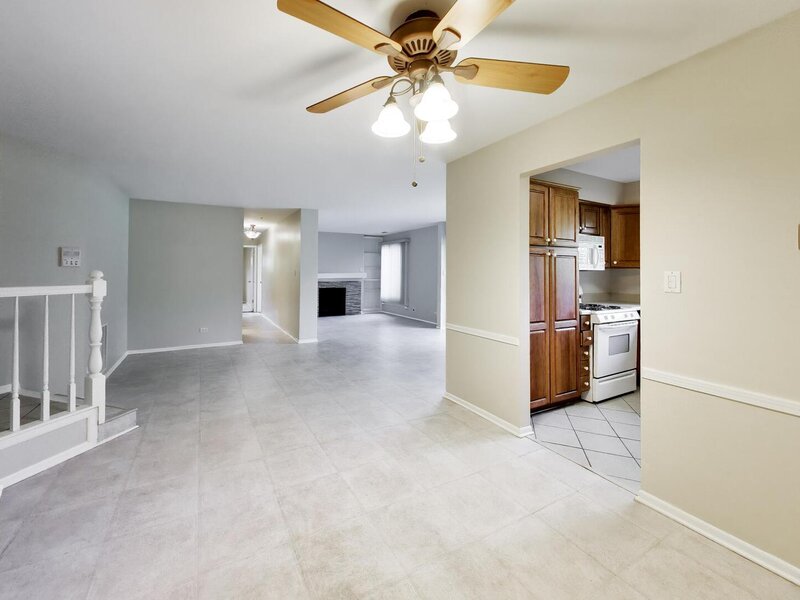 855 Johnstown Lane Wheaton IL 60189