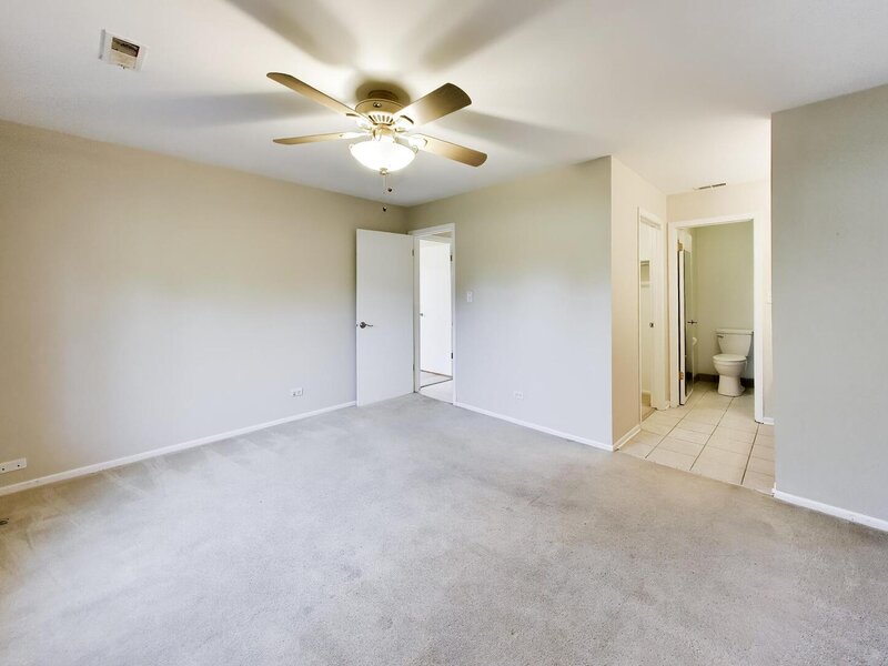 855 Johnstown Lane Wheaton IL 60189