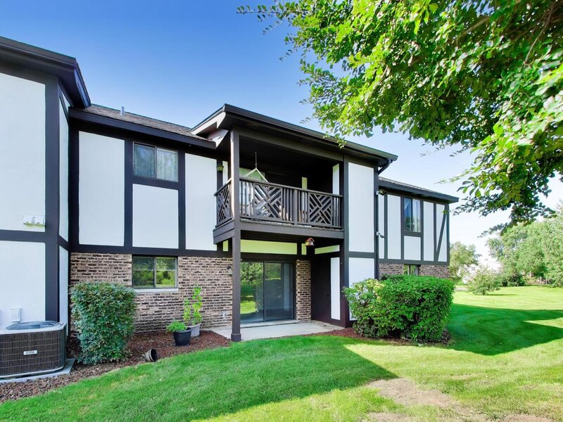 855 Johnstown Lane Wheaton IL 60189