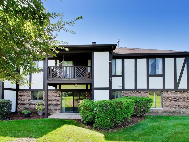 855 Johnstown Lane Wheaton IL 60189