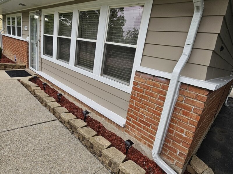 412 Suwanee Street Park Forest IL 60466