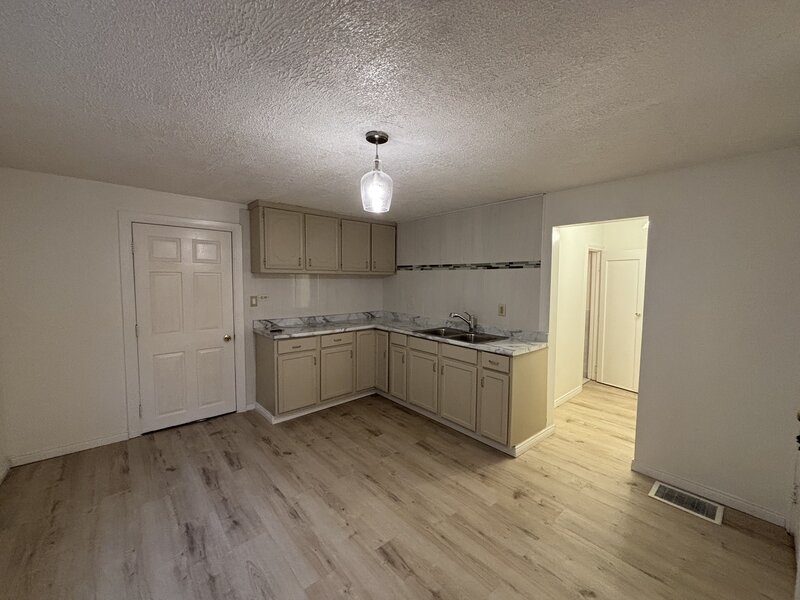 15729 Vincennes Road Harvey IL 60426