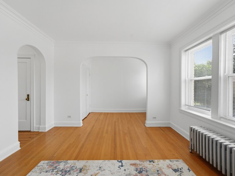 5708 W George Street Chicago IL 60634