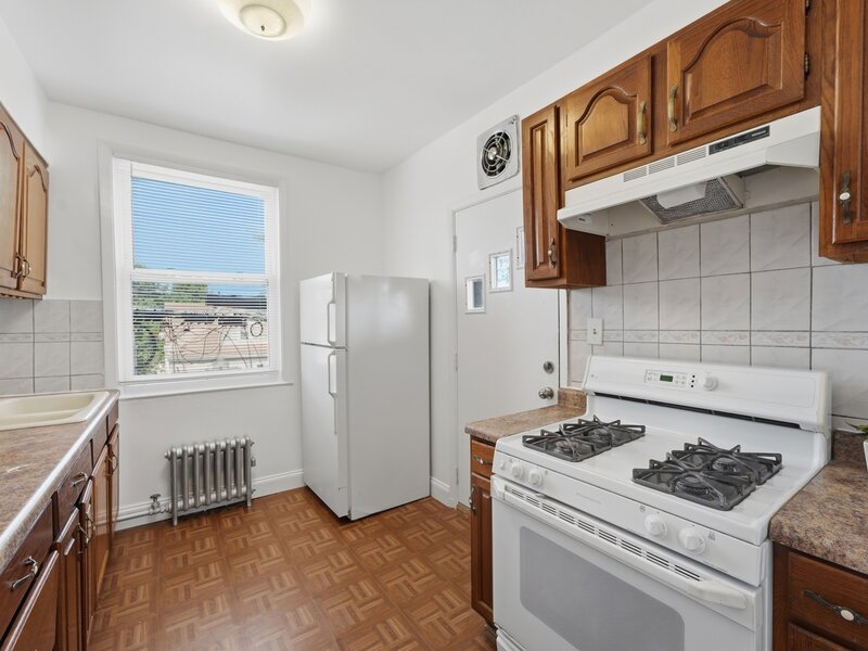 5708 W George Street Chicago IL 60634