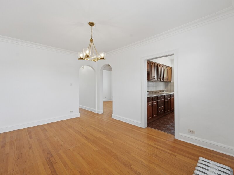 5708 W George Street Chicago IL 60634