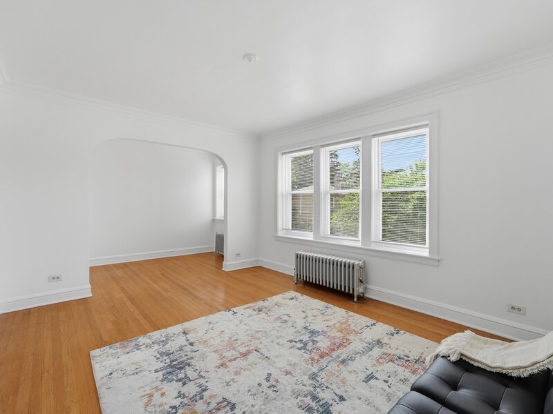 5708 W George Street Chicago IL 60634