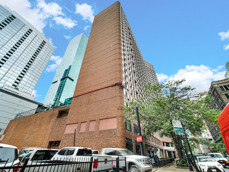 211 E Ohio Street Chicago IL 60611