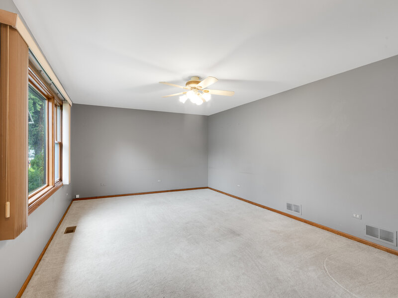 18207 W Big Oaks Road Grayslake IL 60030