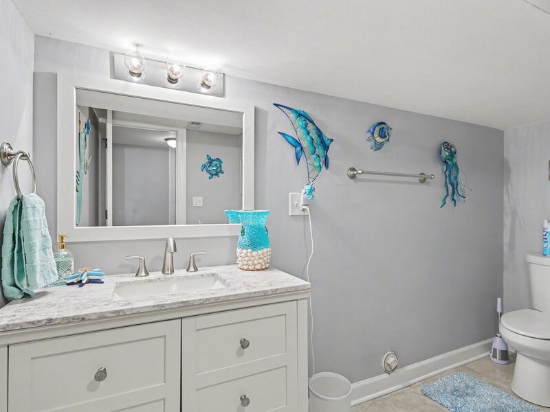 908 E 159th Place South Holland IL 60473