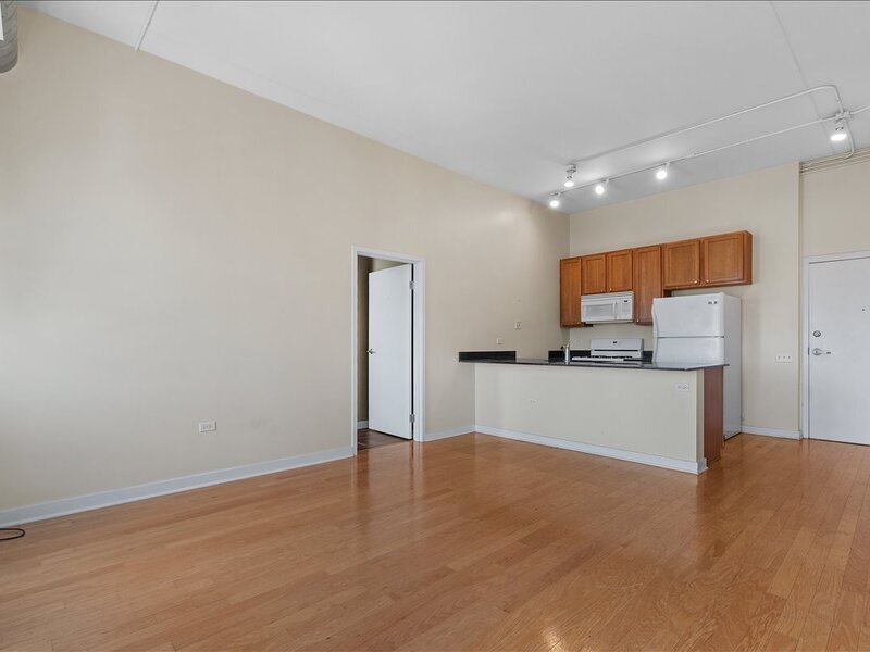 4015 N Milwaukee Avenue Chicago IL 60641