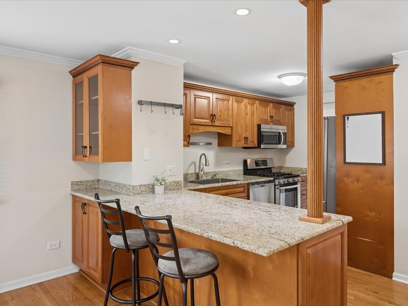 723 S La Grange Road La Grange IL 60525