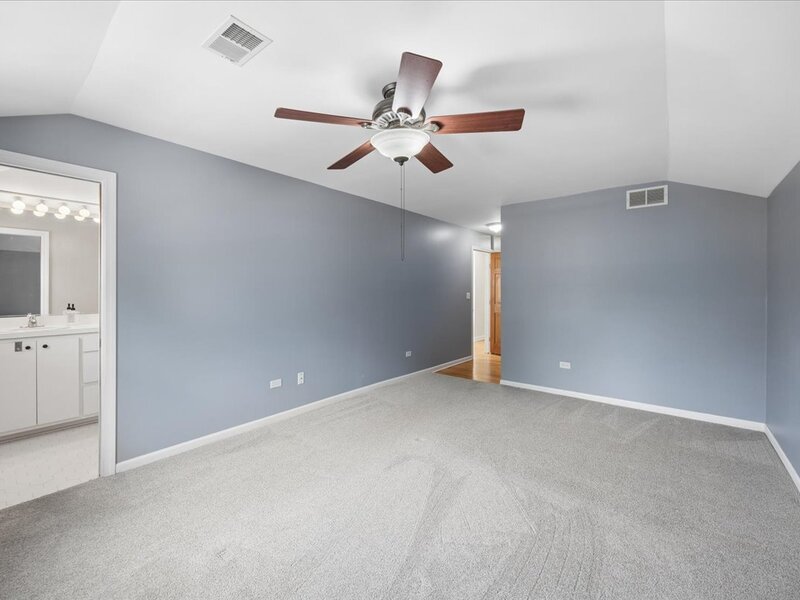 723 S La Grange Road La Grange IL 60525