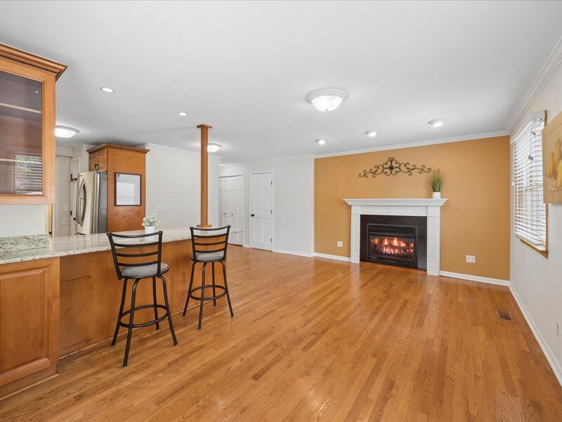 723 S La Grange Road La Grange IL 60525