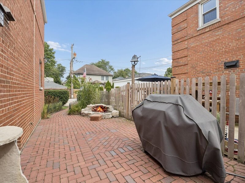 723 S La Grange Road La Grange IL 60525