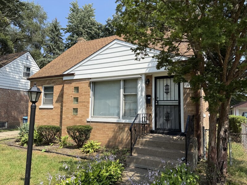 1637 Shirley Drive Calumet City IL 60409