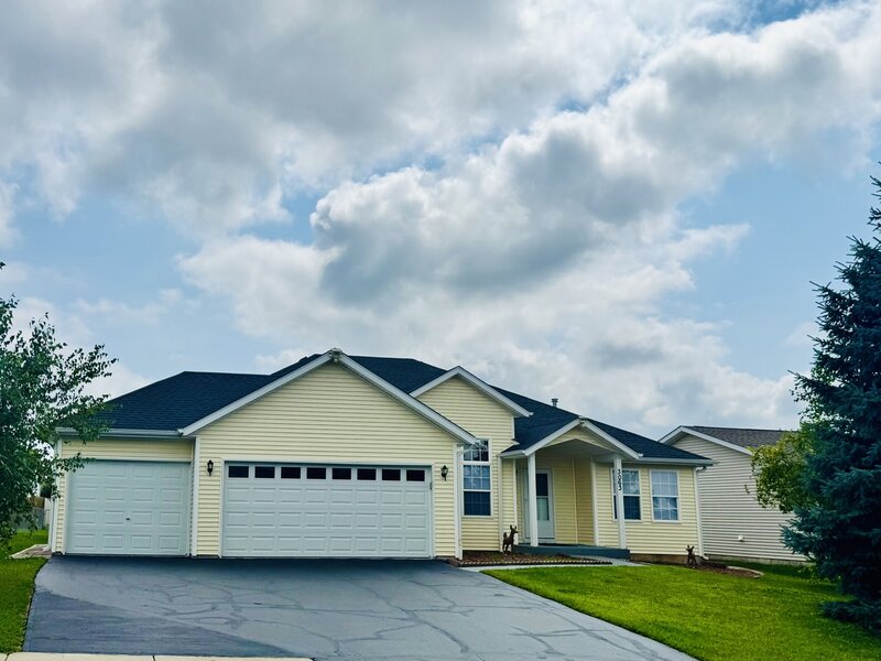3063 Merseyshire Lane Machesney Park IL 61115
