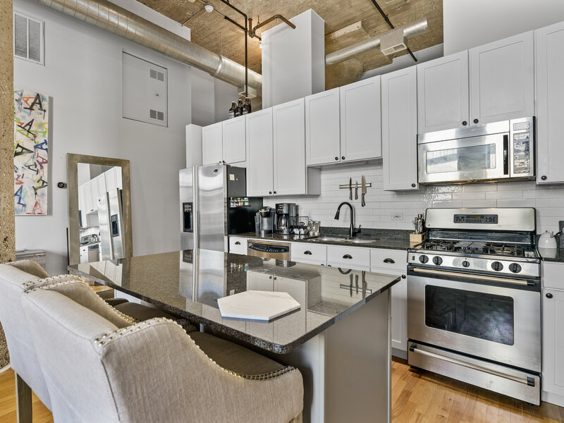 758 N Larrabee Street Chicago IL 60654