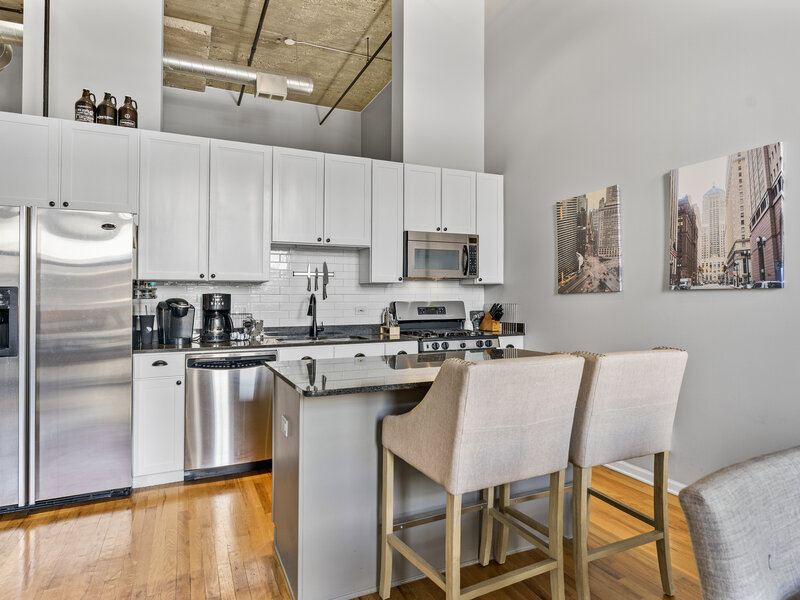 758 N Larrabee Street Chicago IL 60654