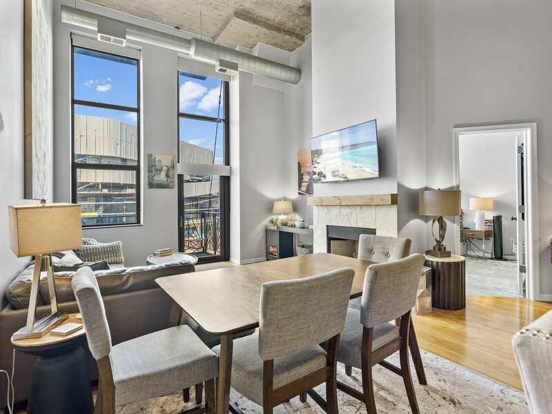 758 N Larrabee Street Chicago IL 60654