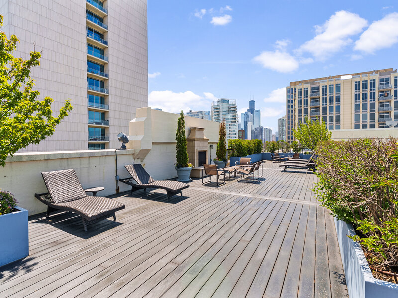758 N Larrabee Street Chicago IL 60654