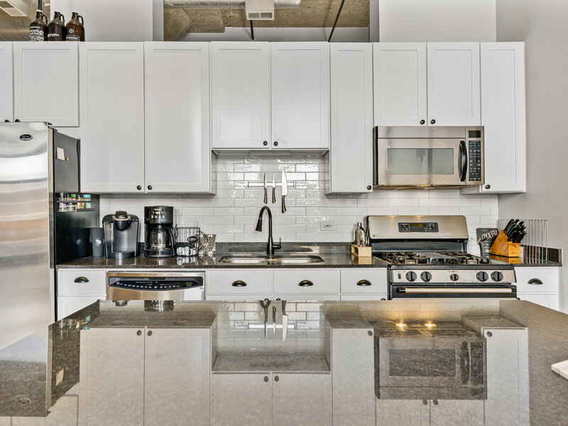 758 N Larrabee Street Chicago IL 60654