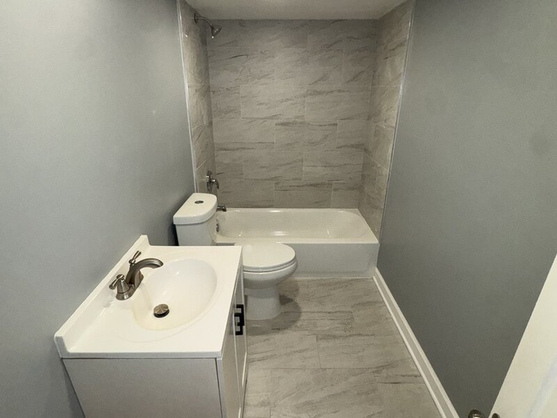 8404 S Oglesby Avenue Chicago IL 60617