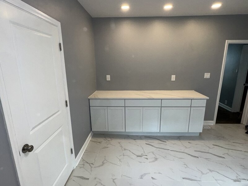 8404 S Oglesby Avenue Chicago IL 60617