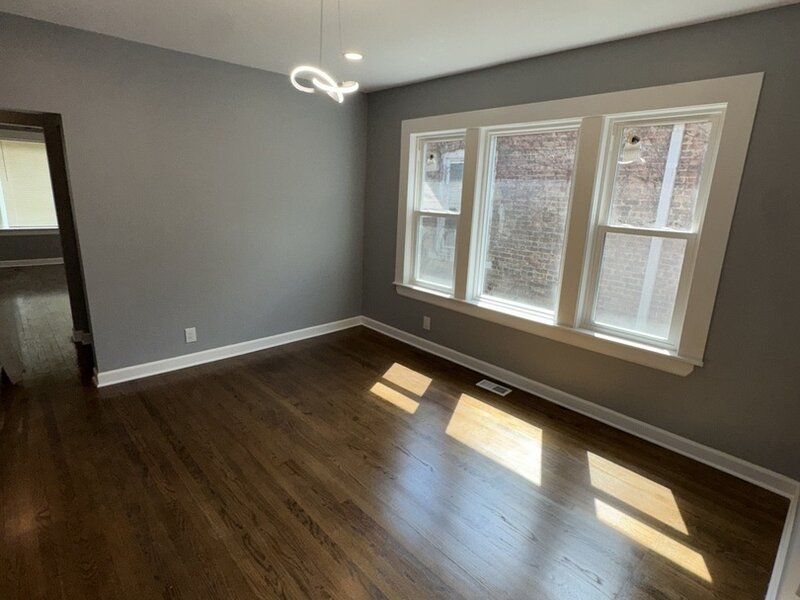 8404 S Oglesby Avenue Chicago IL 60617