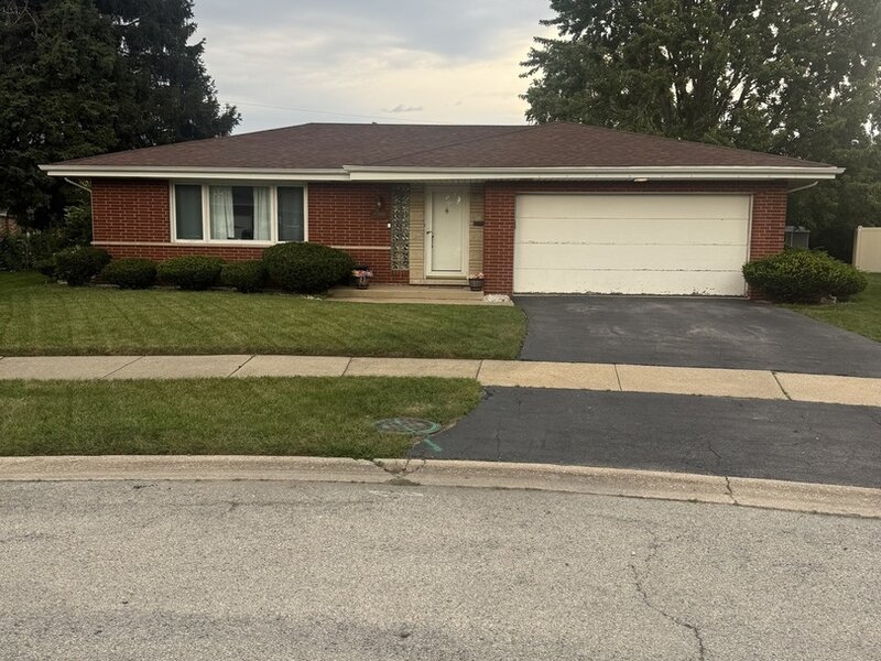 16535 Maple Court South Holland IL 60473