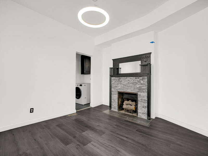 928 E 46th Street Chicago IL 60653