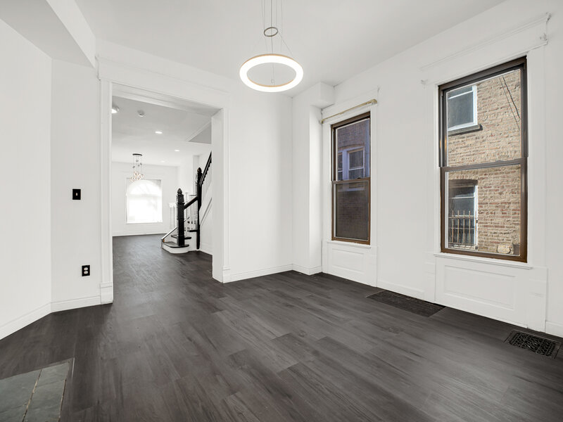 928 E 46th Street Chicago IL 60653