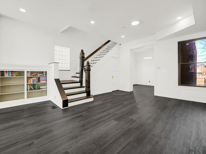 928 E 46th Street Chicago IL 60653