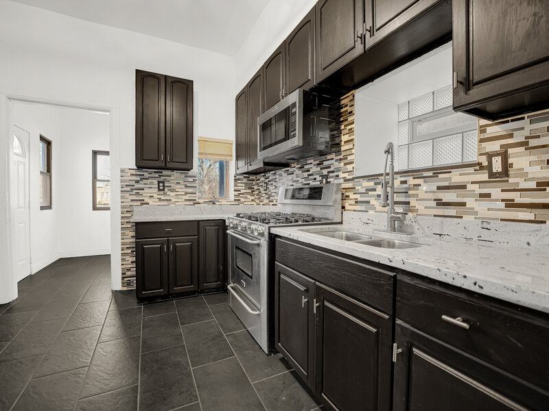 928 E 46th Street Chicago IL 60653