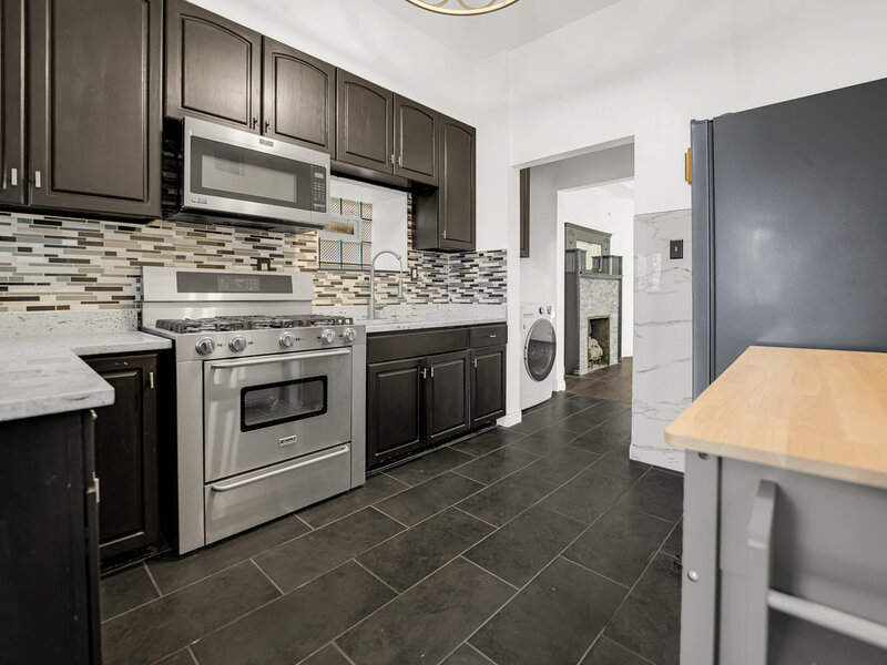 928 E 46th Street Chicago IL 60653