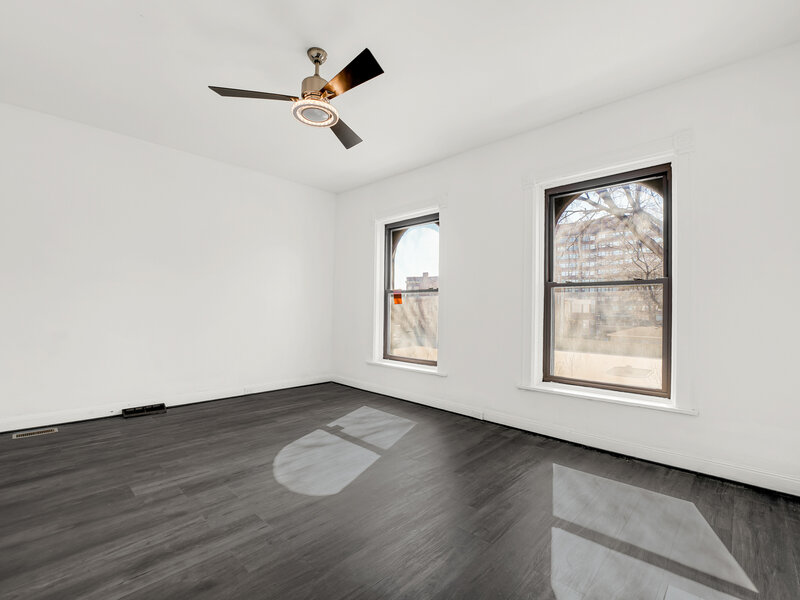 928 E 46th Street Chicago IL 60653