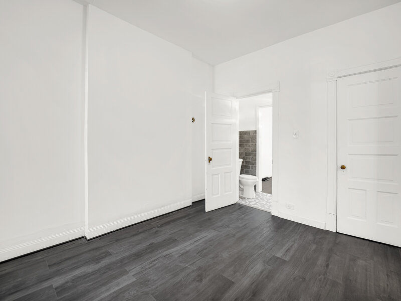 928 E 46th Street Chicago IL 60653